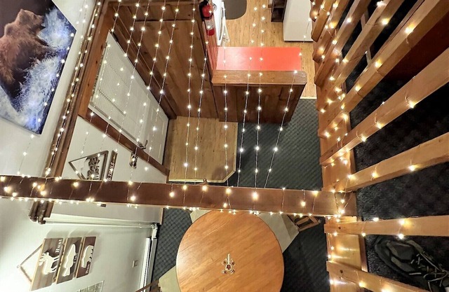 Rustic Retreat 3 min Walk From Main St Plymouth