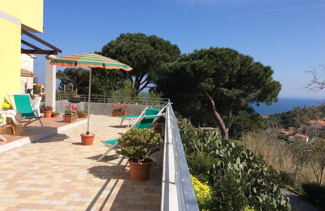 S. Andrea Yellow House Terrace