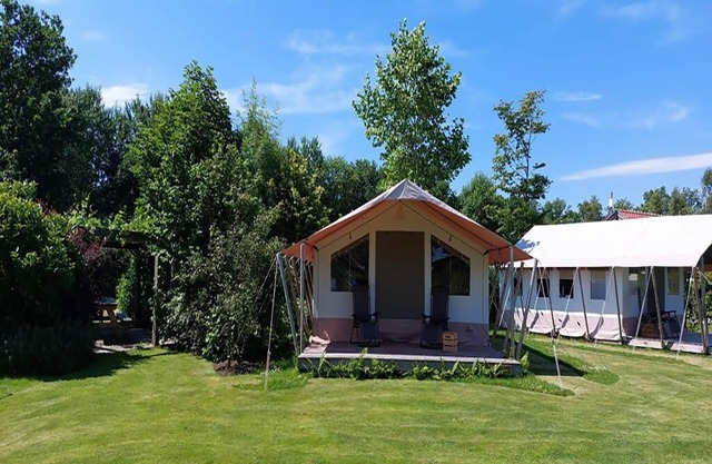 Safari Tent in Friesland near Nature