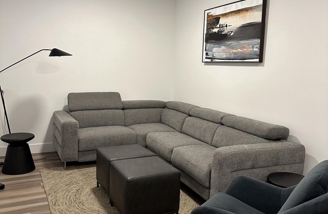 Sail Rock at Shelter Bay, your lakeside retreat 5 minutes from downtown Kelowna.