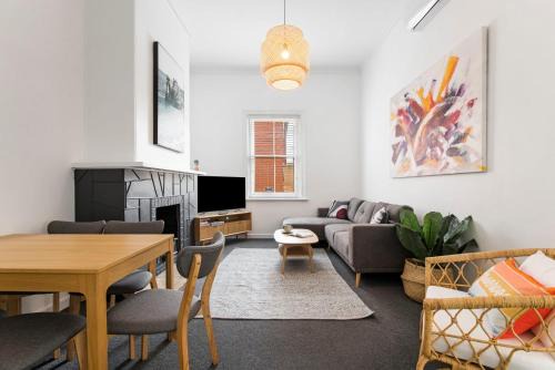 Salty Pines - 3BR House Glenelg South