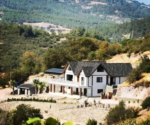 Saman Evim Çiftliği