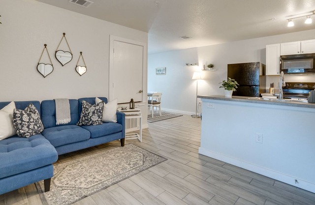 San Antonio Vacation Rental ~ 3 Mi to UT Campus!