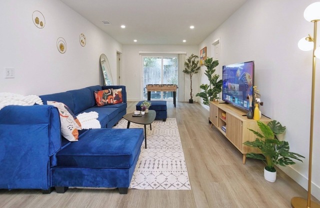 San Jose 3BR > NewRemodel, Kingbed, Backyard, HomeGym