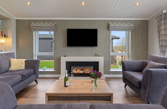 Sandpiper - Luxury Lodge, Close to Beach