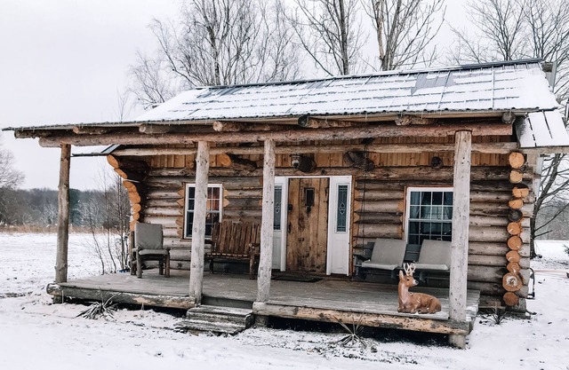 Sandy Creek Cabin - Authentic Log Cabin