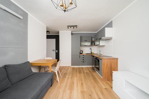 Saska Kępa Grey Harmony Apartment by BookingHost
