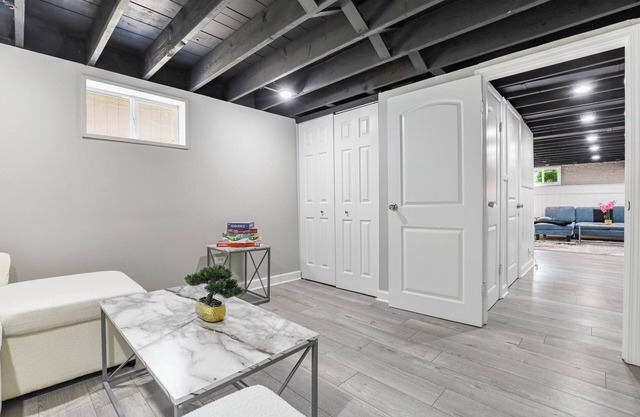 Sassy Stokie Stay: 3 BR+2BA Cozy Charming House