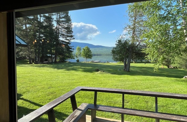 SBLL 24 - newly renovated Saddleback Lake Cabin!