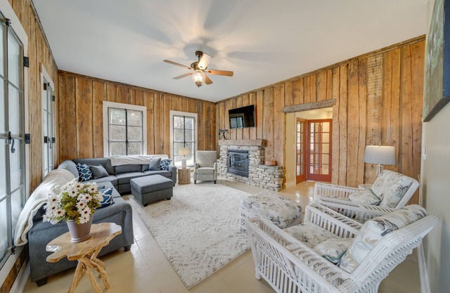 Scenic Loon Lake Adventure Retreat w/Dock!