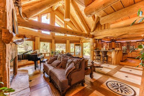 Scenic Payson Cabin! Fireplace and Wraparound Patio