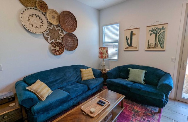 Scenic Southwest Hideaway, Perfect for Relaxation!