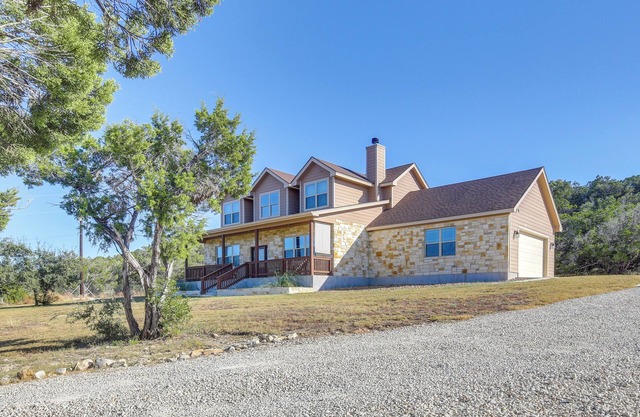 Scenic Views, Fire Pit: Texas Hill Country Getaway