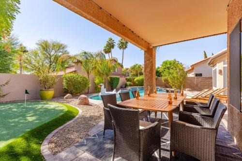 Scottsdale Oasis-Saltwater Pool & Putting Green