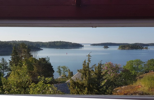 SEA COTTAGES-4: "The Lovely Sea Cottage"