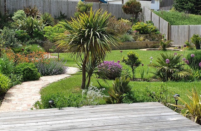 Sea Echoes is moments from beautiful Camber Beach