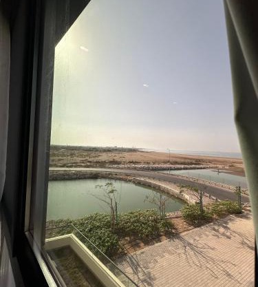 Sea & Lagoon View in The Wave