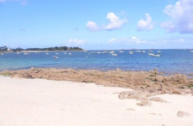 sea view apartment has carantec