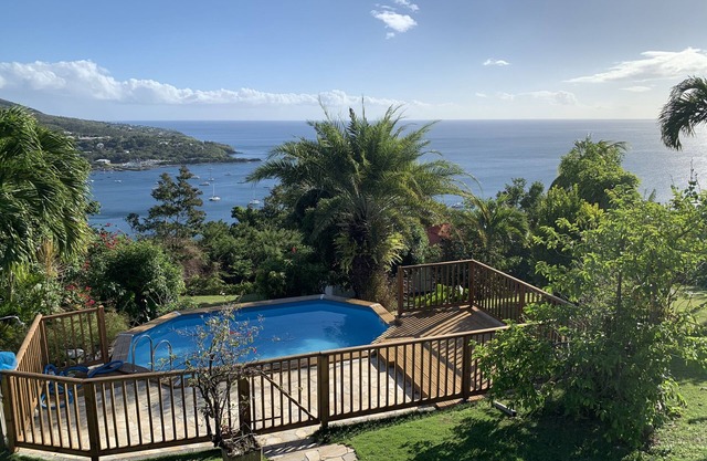 Sea view bungalow located 5 minutes from the beach