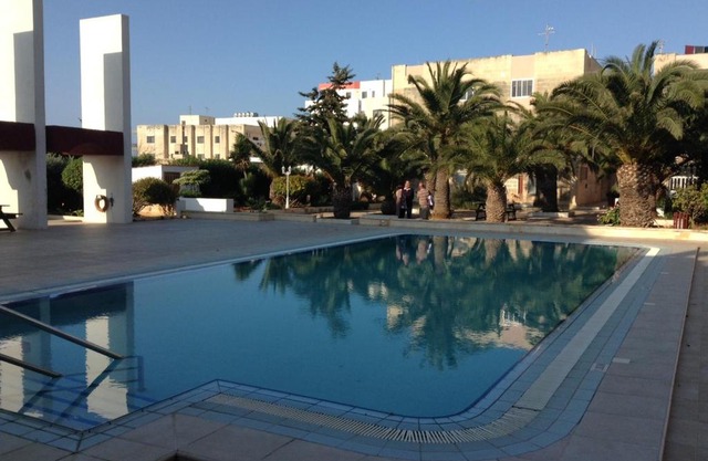 Seafront Apartment With Pool