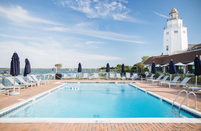 Seafront Deluxe 2 Doubles, Montauk Yacht Club w/ Pvt Balcony or Patio | 4 Units