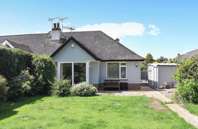 Seascape is a coastal holiday home situated in the seaside resort of Sidmouth.