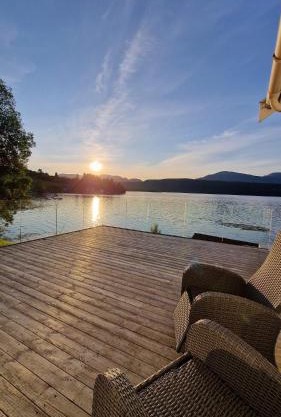 Seaside cabin with stunning view!