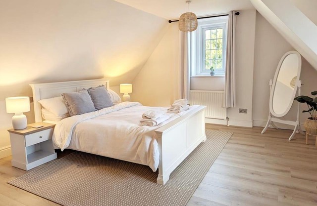 Seaside Cottage, 8min walk to beach. Dog friendly.