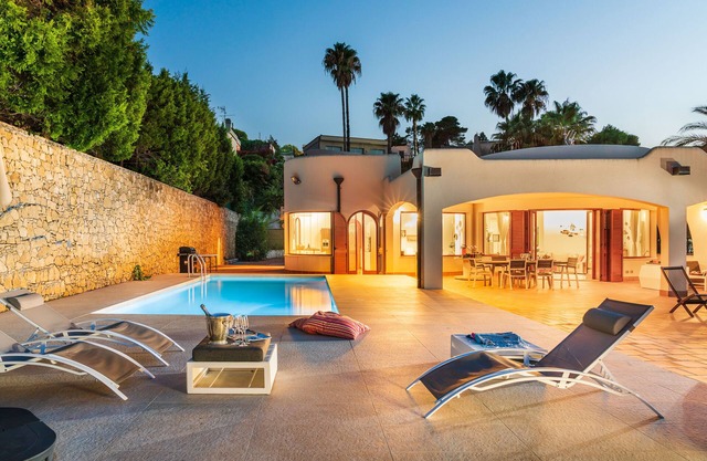 Seaside Villa with private pool and fantastic Etna view
