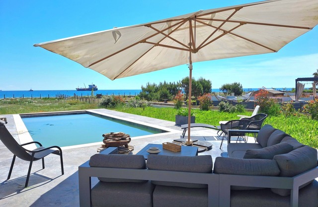 Seaside VILLA with swimming pool