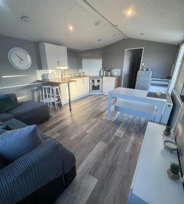 Seaview Lodgings