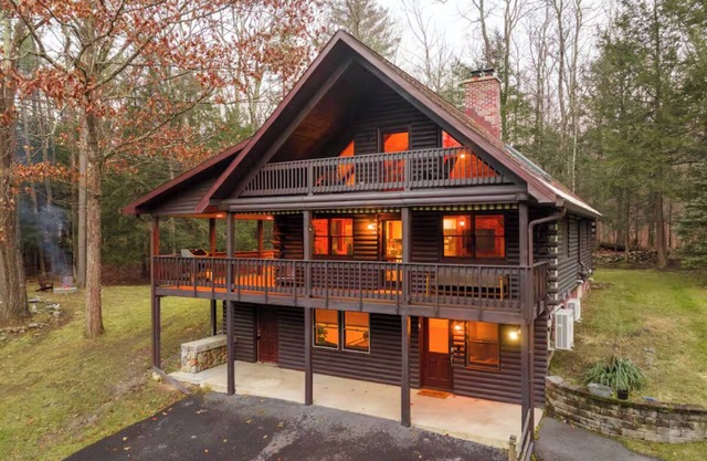 Secluded A-Frame Cabin: Hot tub, Views, EV charger