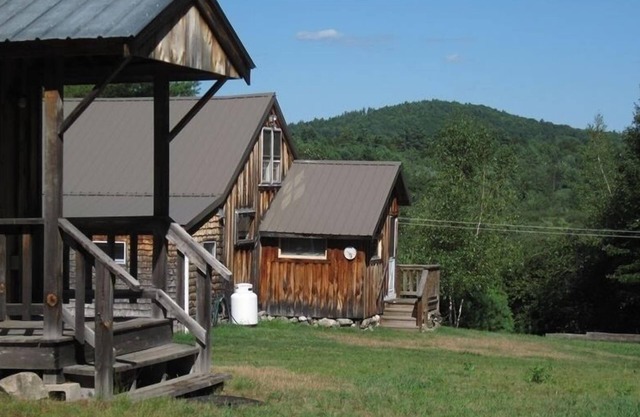 Secluded Cabin on 400 Acres: Swim, Hike, Fish, Relax, PLAY!