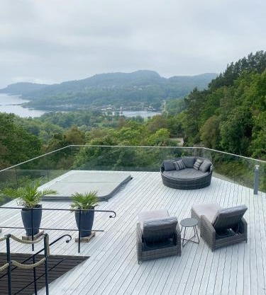 Secluded Cabin With A View And Ball Court