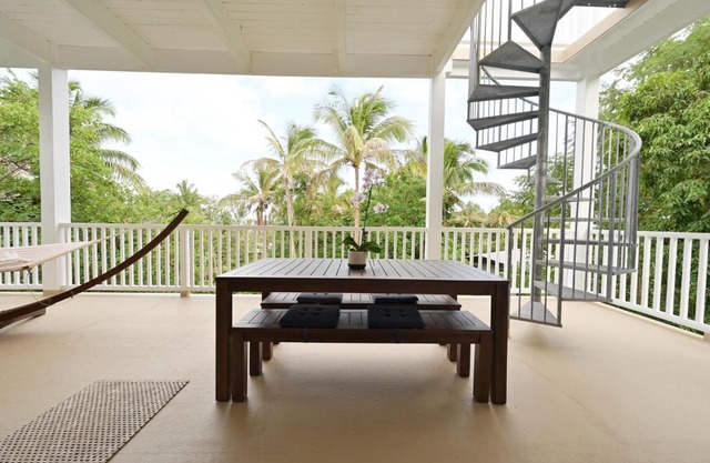 Secluded Jungle Penthouse with Rooftop Observation Deck