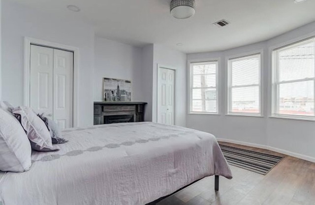 SEE NYC 4 LESS, sleeps 6, Ironbound, Newark