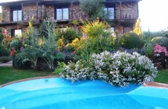 Self catering Jardines del Robledo for 4 people