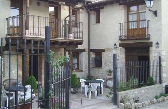 Self catering cottage La Fragua de los Álvaro for 6 people