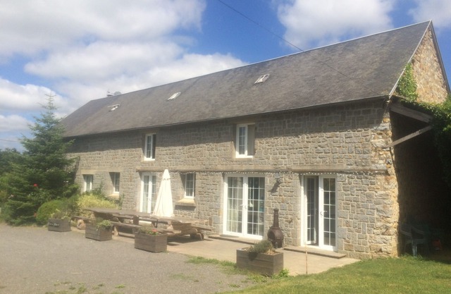 Self Catering, Sleeps 12/14, Linen Etc Inc, Spacious Gite, Pets Welcome.