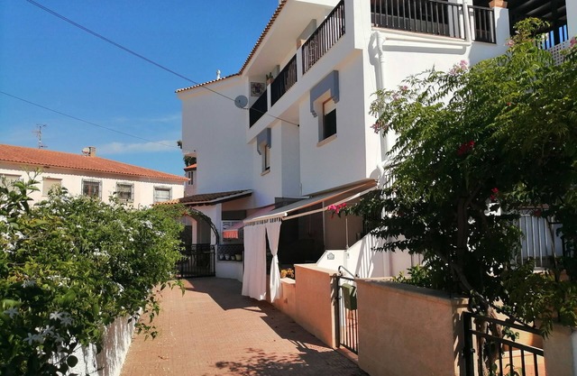 Semi-detached duplex for 7 guests 100 meters from Calabardina beach.