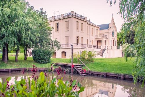 Senador Dupont- Convento San Francisco & Arboles