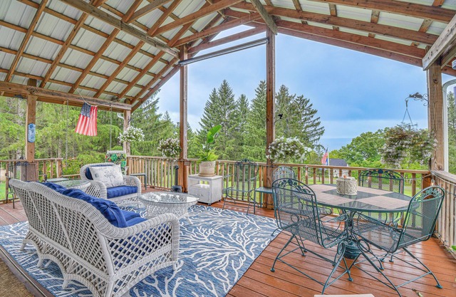 Seneca Lake Retreat w/Deck - Walk to Wineries!