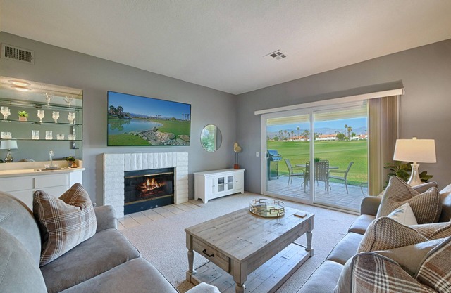 Sensational Golf Course & Mountain Views