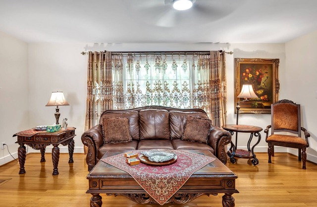 Sept special 3king beds 1Gbps GFiber Free EV charger