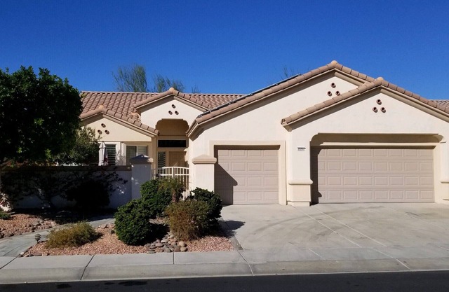Serene Palm Desert Home with Private Hot Tub