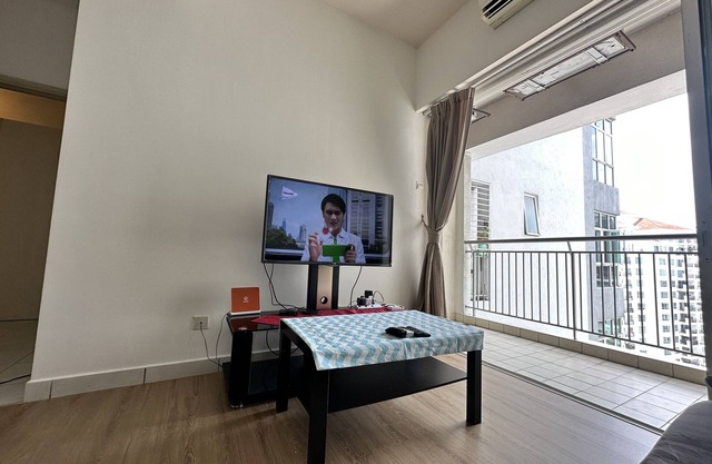 Serenity in Our Cozy 2-Bedroom, 2-Bathroom Retreat at Casa Suites Homestay