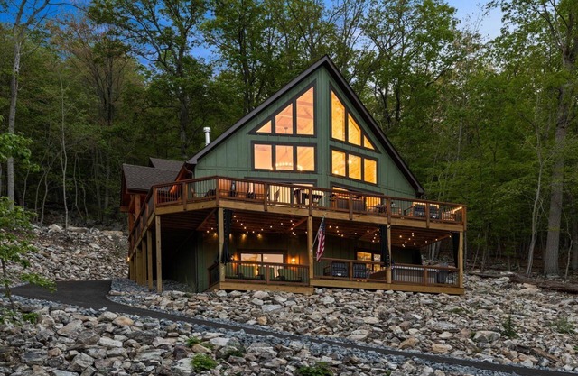 Serenity - Mtn Views - Hot Tub - Nature - Escape