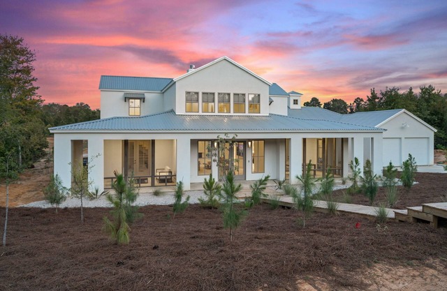 Serenity Now: Pool, Sleeps 12 at High Hill