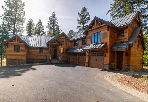 Serenity on 13 Suncadia-luxury 4bd ensuite spa retreat with Sauna, Steam Shower, Jacuzzi, Hot tub, Fire Pit & on-site EV chg