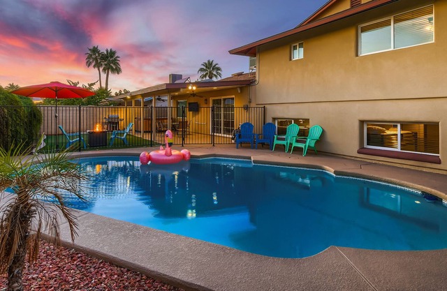 SERENITY SPLASH: POOL + SPA + POOL TABLE + MORE